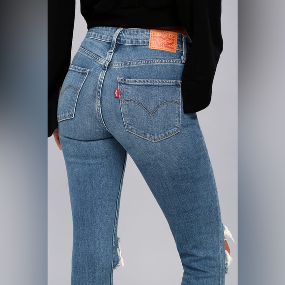 Levi’s 721 Distressed High Rise Skinny Jean - Picture 2 of 8